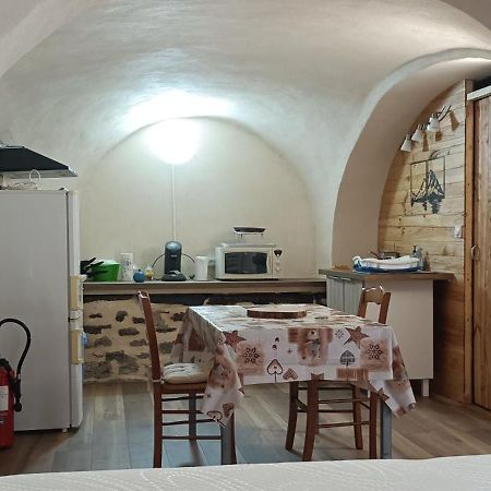 Gite Le Bec D'Aigle 2 Pers Saint-Martin-de-la-Porte 外观 照片
